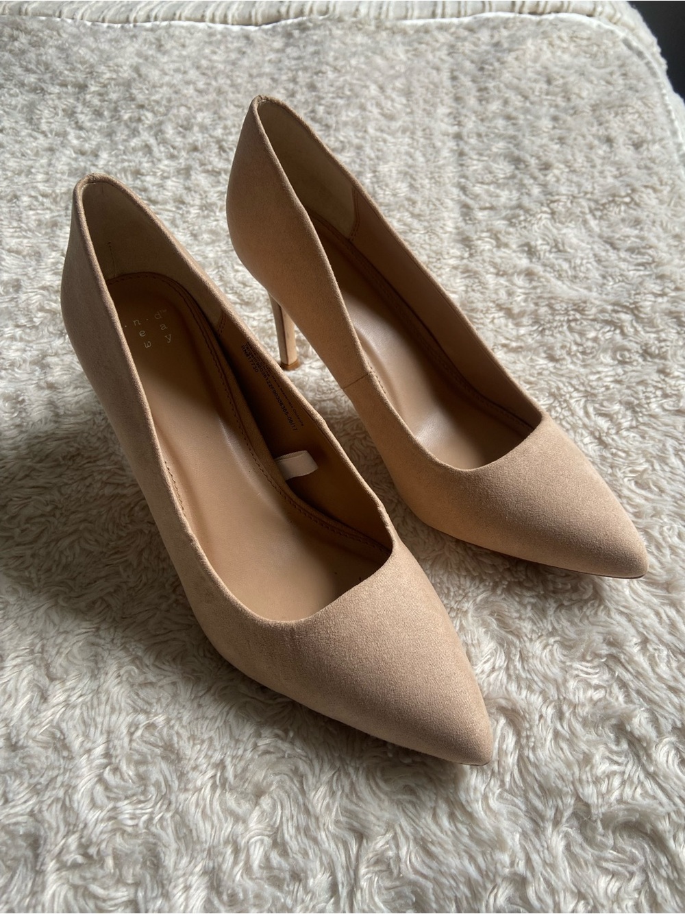 a new day Tan Suede Finish Pointed Toe Pumps Size 7.5